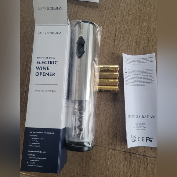 Mark and Graham Electric Wine Bottle Opener - Picture 2 of 4